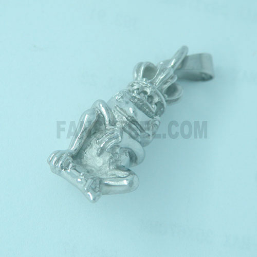 FSP14W80 Crown Frog Prince Charm Pendant